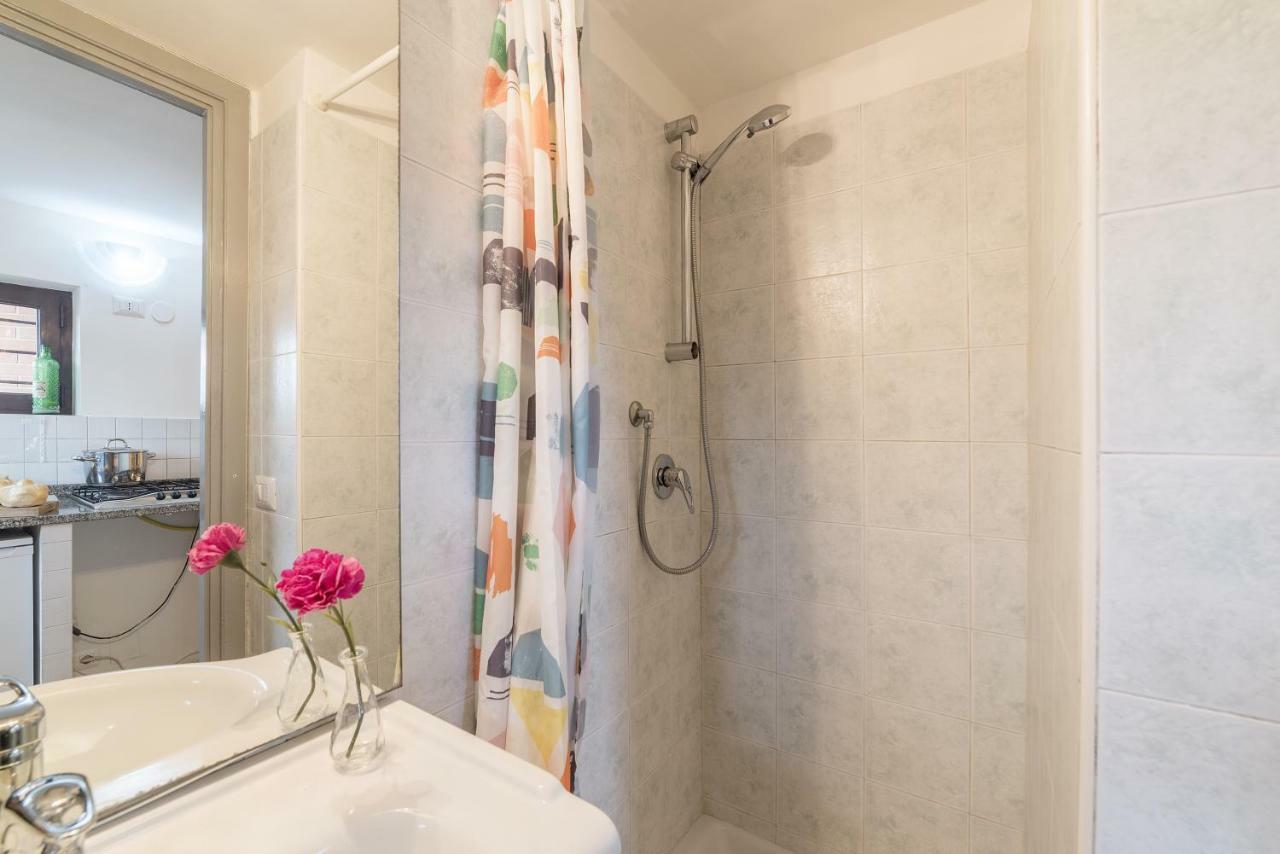 Peperino Attic Flat Lägenhet Ciampino Exteriör bild