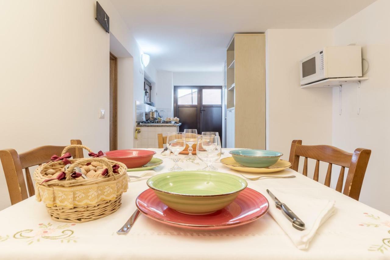 Peperino Attic Flat Lägenhet Ciampino Exteriör bild